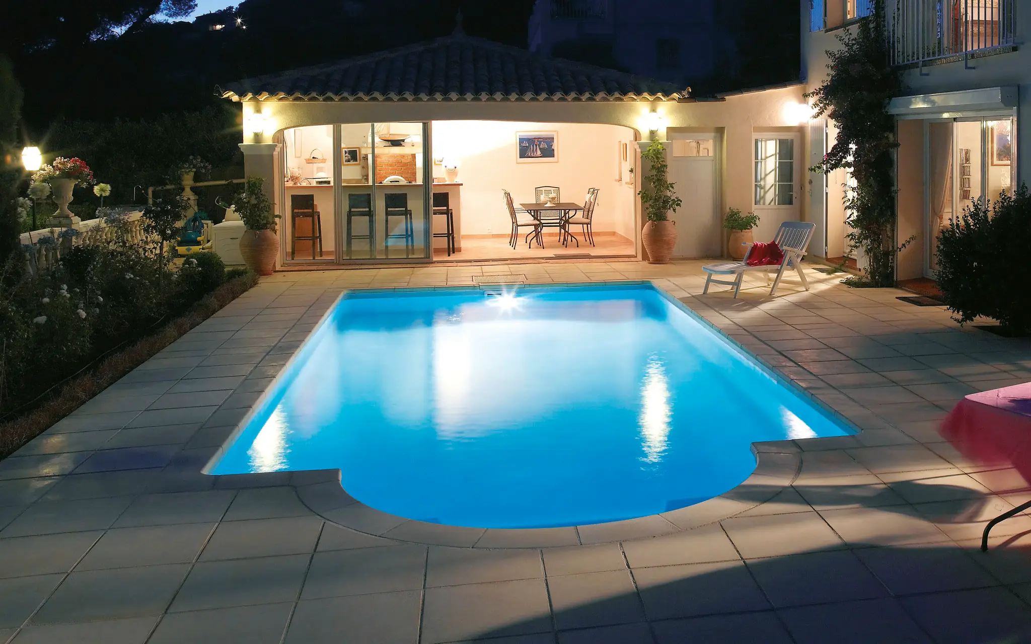 Pool im Garten in Bonn