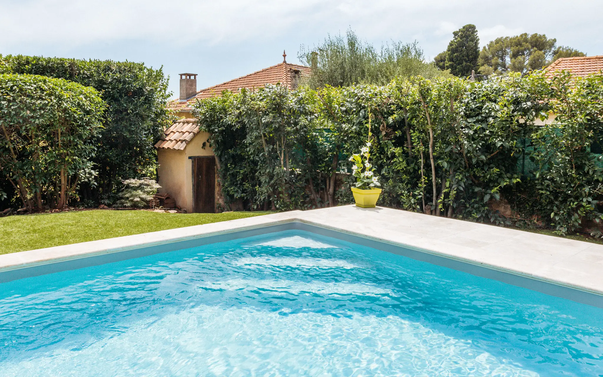 Pool im Garten in Bremen