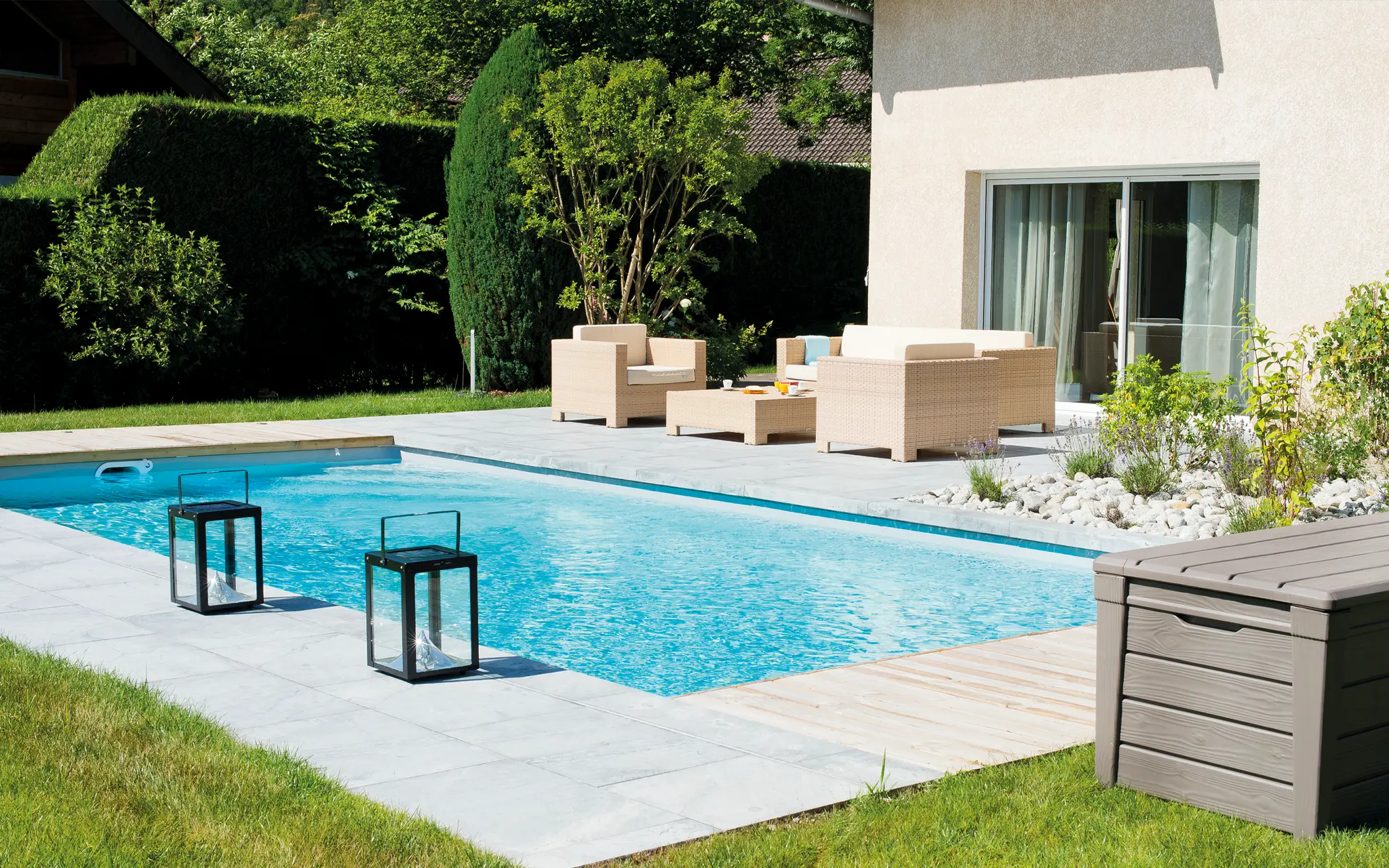 Pool im Garten in Freiburg