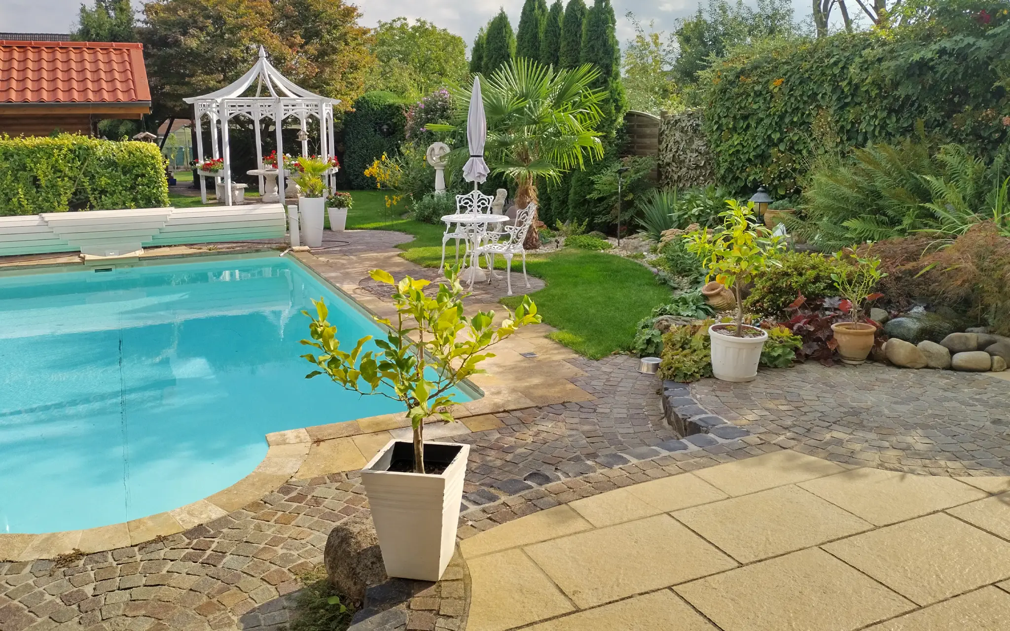 Pool im Garten in Stuttgart