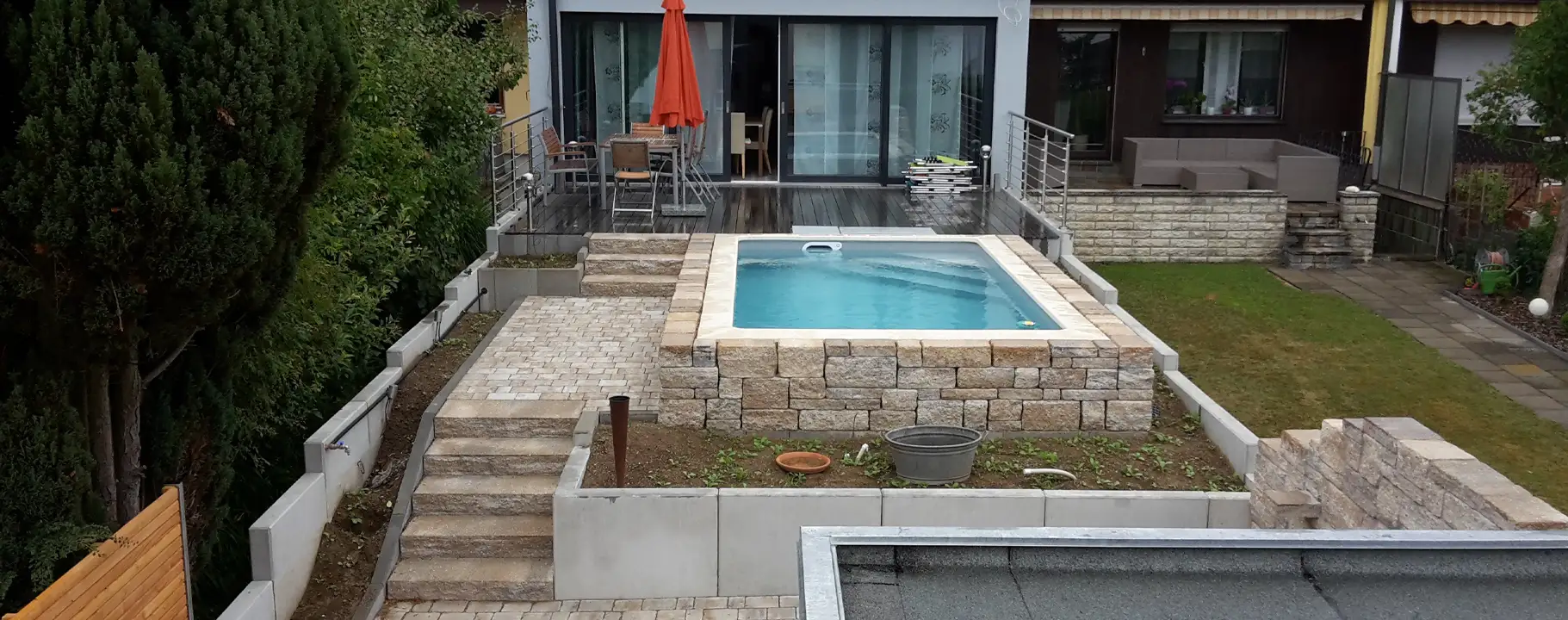 Individueller Swimmingpool im Raum Augsburg